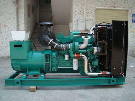 略阳1100kw康明斯柴油发电机组图片 略阳1100kw康明斯柴油发电机组图片